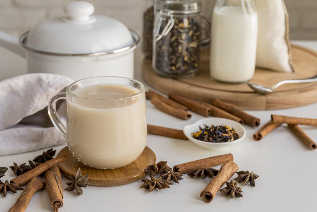 tea with milk cinnamon scaled